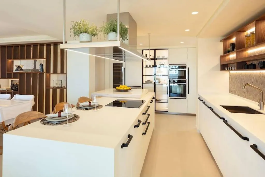 Beachfront Villa La Luisa, Golden Mile, Marbella