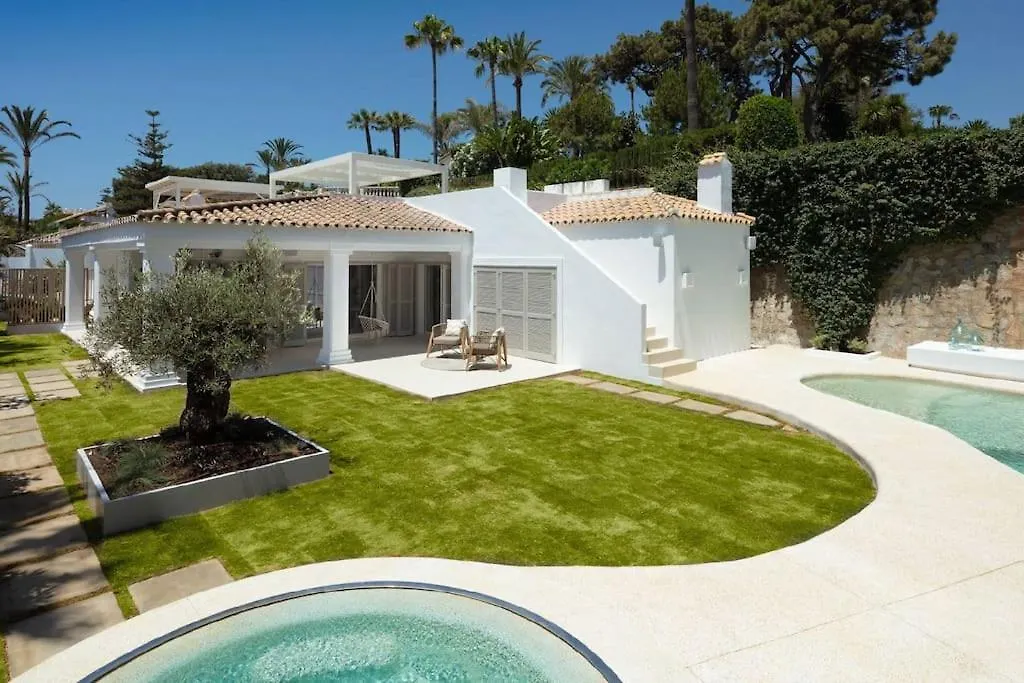 Beachfront Villa La Luisa, Golden Mile, Marbella
