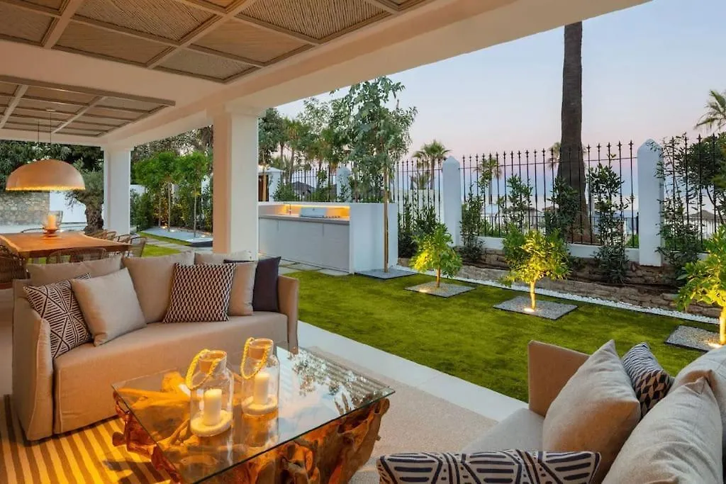 Beachfront Villa La Luisa, Golden Mile, Marbella