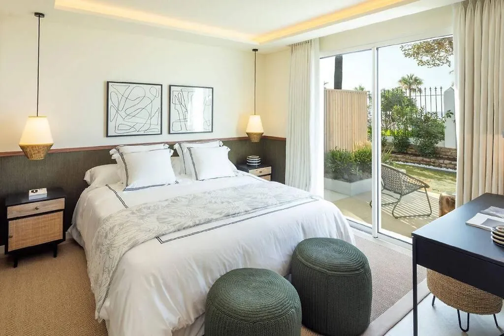 Beachfront Villa La Luisa, Golden Mile, Marbella